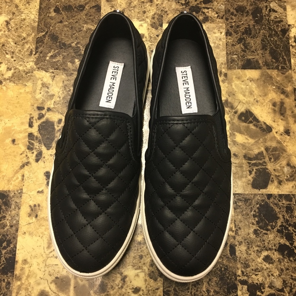 Steve Madden Ecentrcq Quilted Slip-On